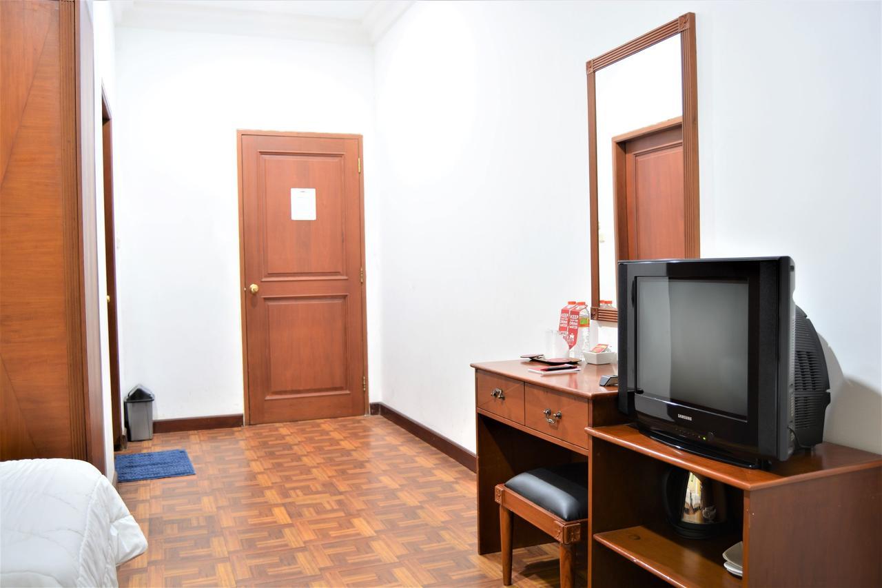 Zen Rooms Basic Cipanas Km.78 מראה חיצוני תמונה