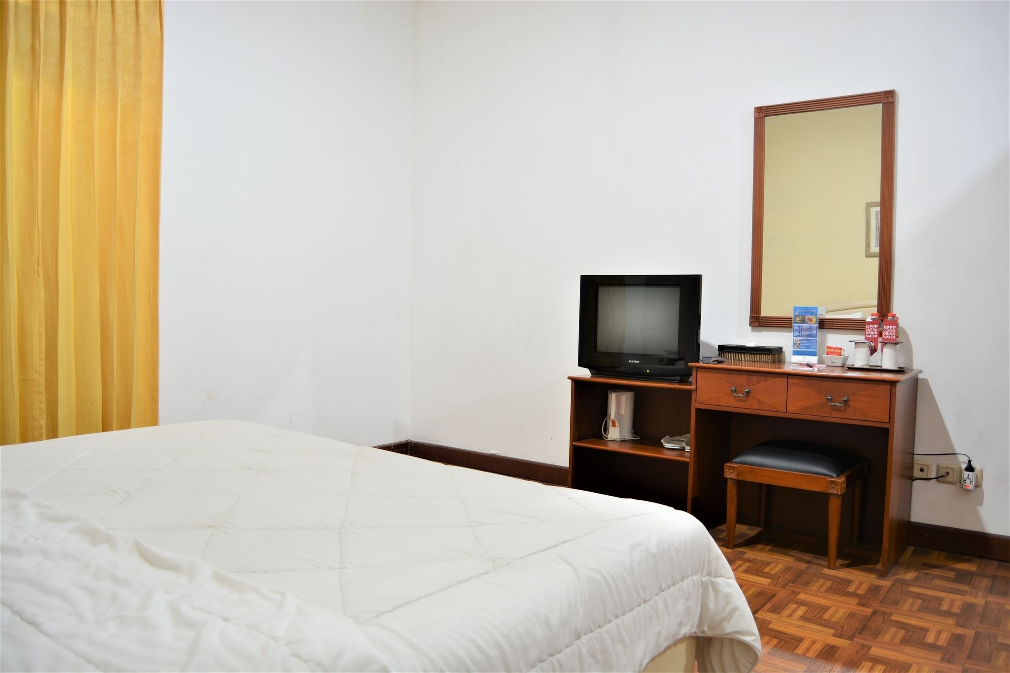 Zen Rooms Basic Cipanas Km.78 מראה חיצוני תמונה