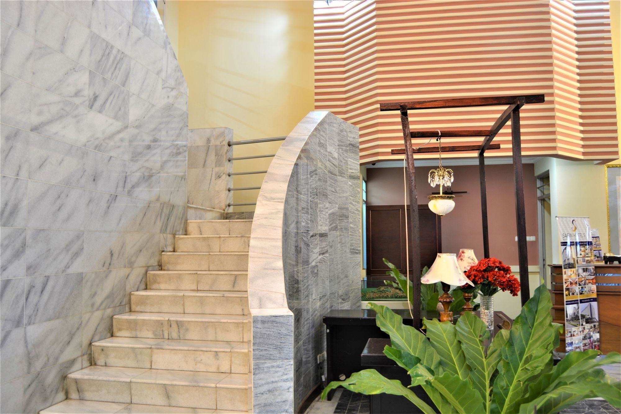 Zen Rooms Basic Cipanas Km.78 מראה חיצוני תמונה